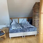 Zum Yachthafen Vendégház 3*
