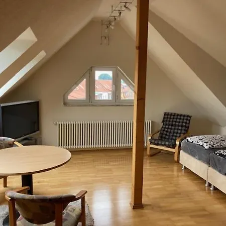 Zum Yachthafen Waren