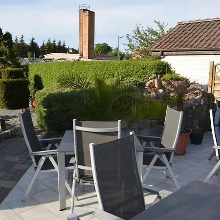 Zum Yachthafen 3* Waren